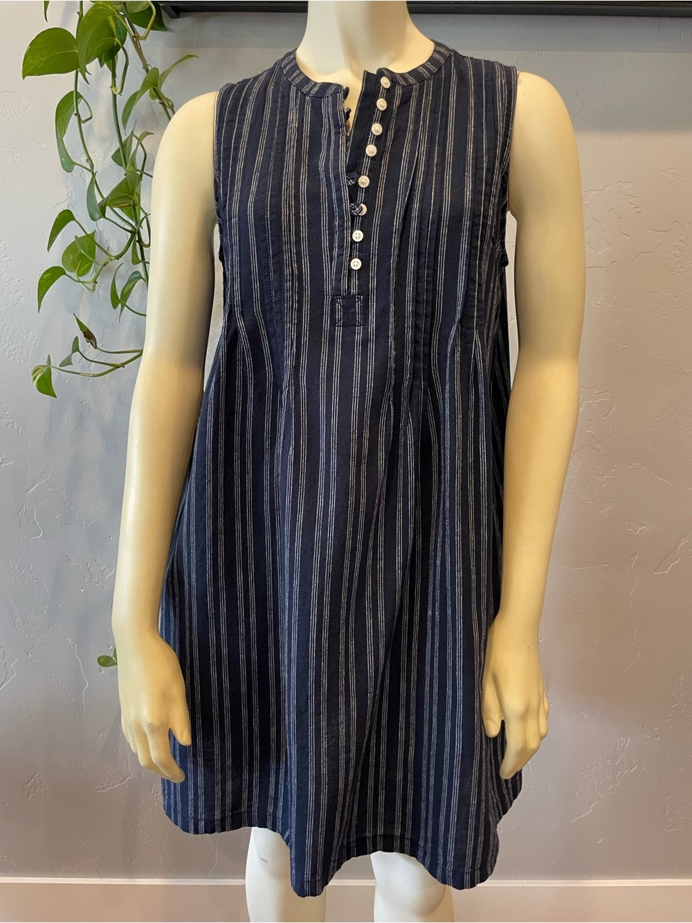 New Levi's linen/cotton Navy and White Striped popover Henley mini Dress XS